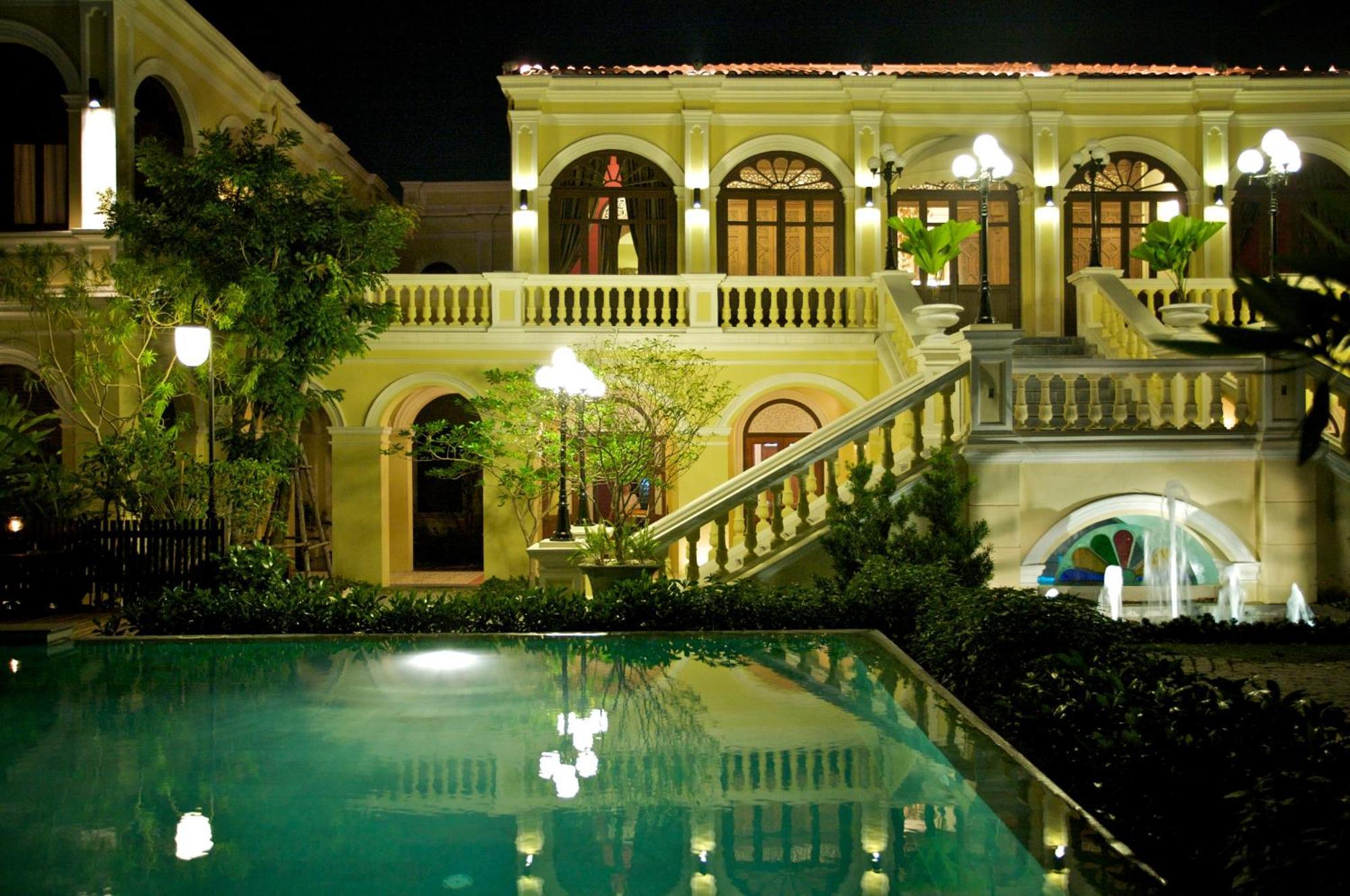 Praya Palazzo (Adults Only) Hotel Bangkok Exterior photo