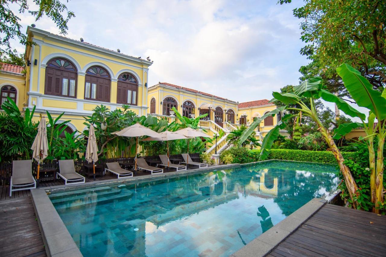 Praya Palazzo (Adults Only) Hotel Bangkok Exterior photo